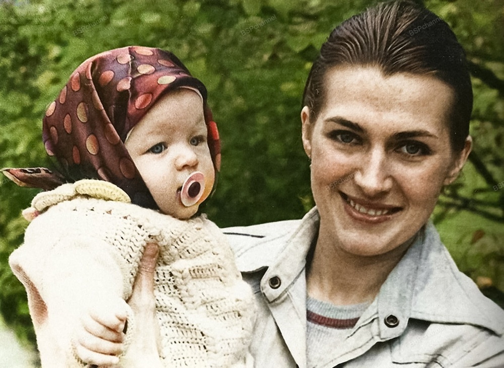 Интересная фотоподборка известных личностей СССР и мира в детстве и юности