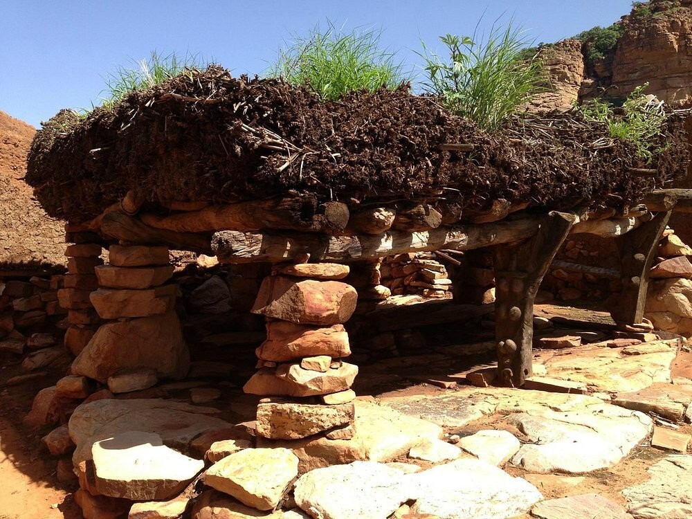 Земля догонов: история цивилизации, возникшей на отвесной скале