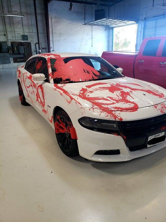 17. Выглядит как месть бывшей девушки