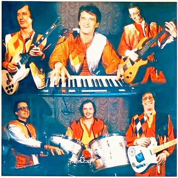 «Баба-Яга с усами»