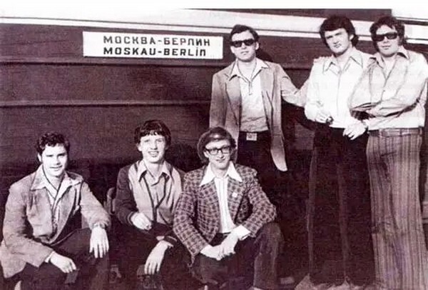 «Баба-Яга с усами»
