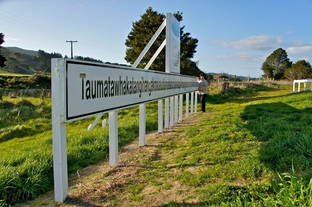 Скромный новозеландский холм и история его немыслимого названия