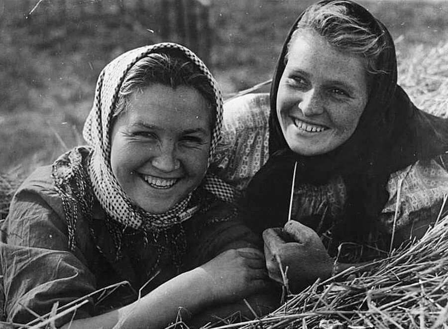Подружки.  Всеволод Тарасевич