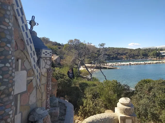 Невидимая святыня Афинской Ривьеры