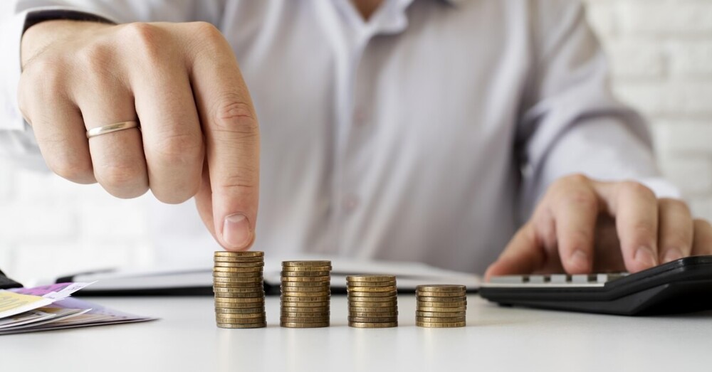 Парень подсчитал свои годовые траты