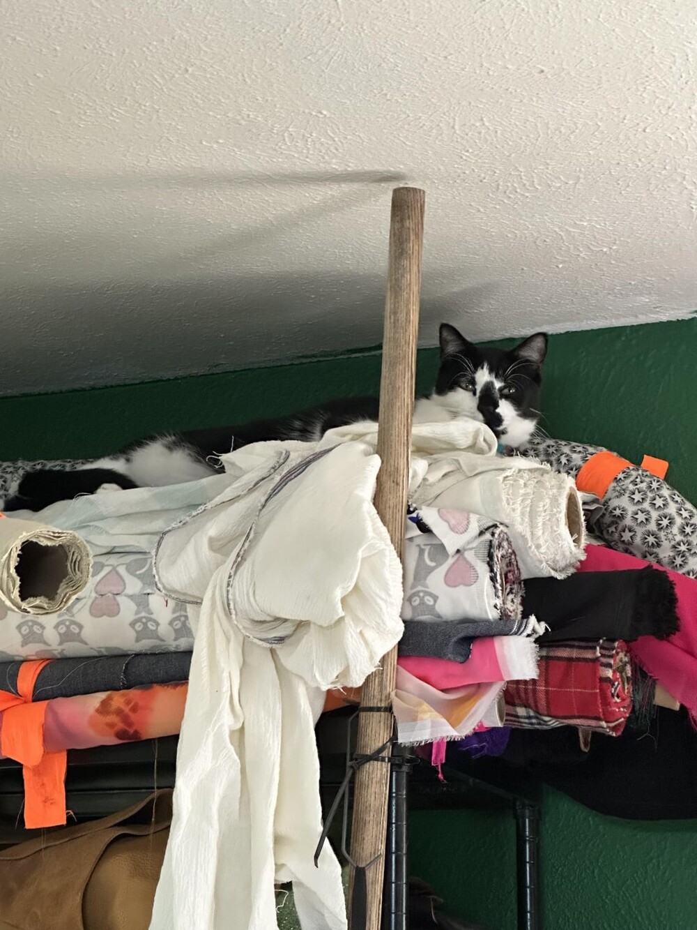 23. На складе всё спокойно