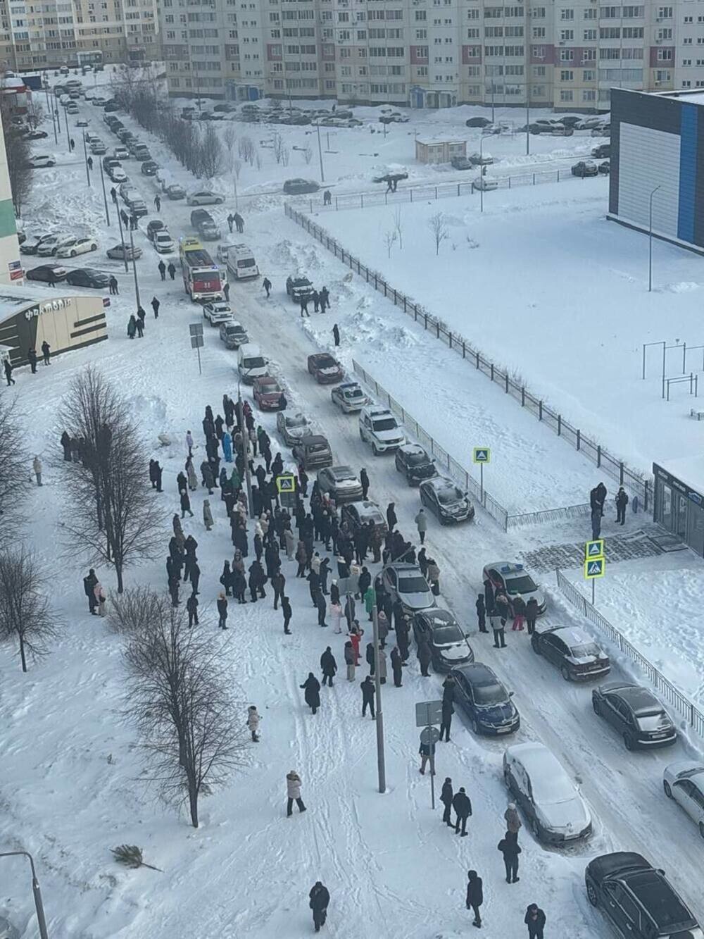 В Нижнекамске семиклассник напал с ножом на уборщицу лицея