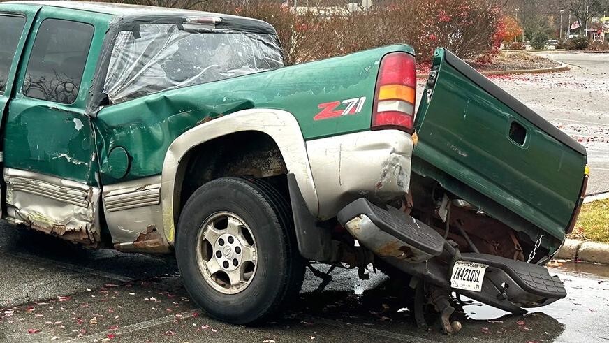 Этому Silverado место на свалке, а он до сих пор ездит по дорогам