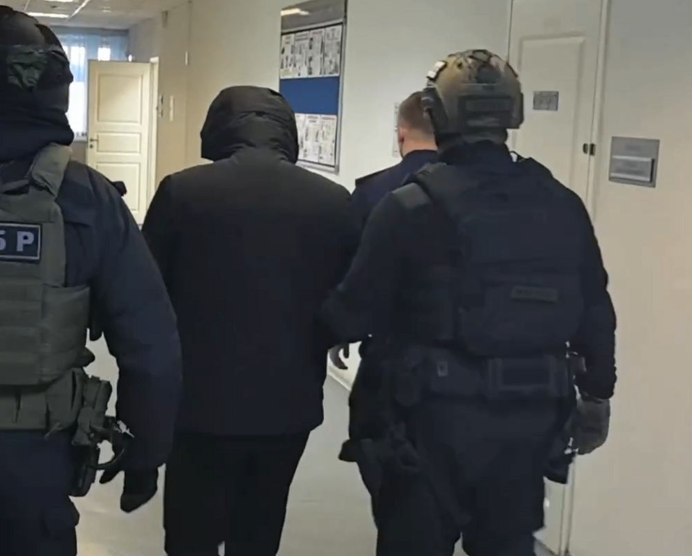 В Мурманске взяли под стражу взяточника