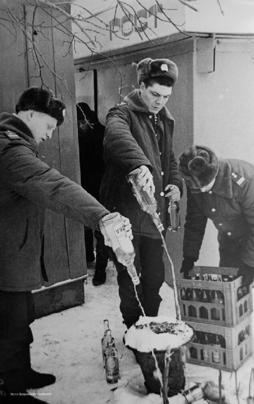 Милицейский рейд по борьбе с контрафактной алкогольной продукцией, 1993 год