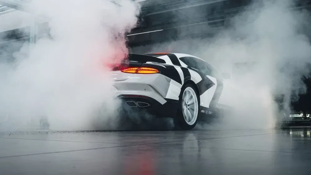 Трэвис Пастрана устроил «Джимхану» в штаб-квартире Bentley