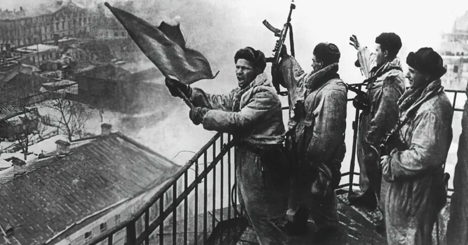 «Они шли через Неву, как на расстрел…»