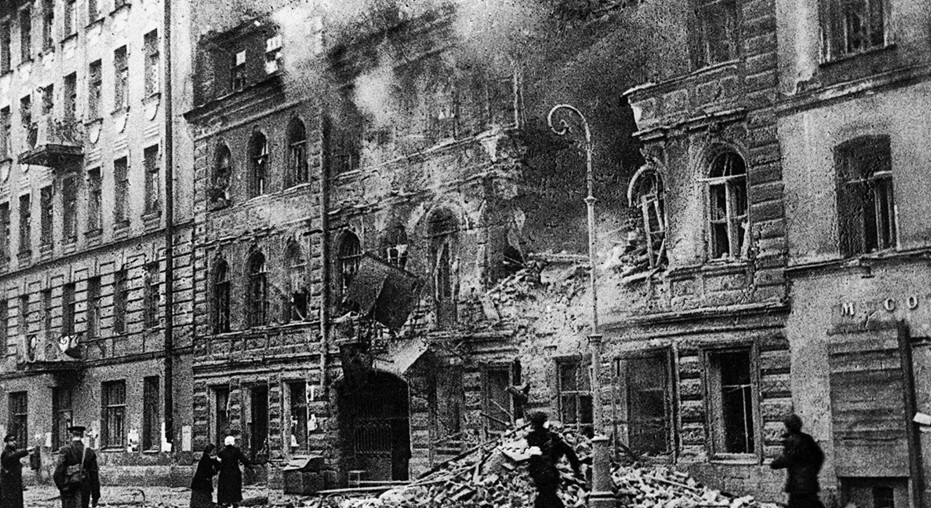 «Они шли через Неву, как на расстрел…»