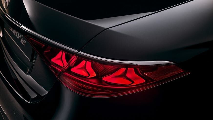 Mercedes представил обновлённый S-Class