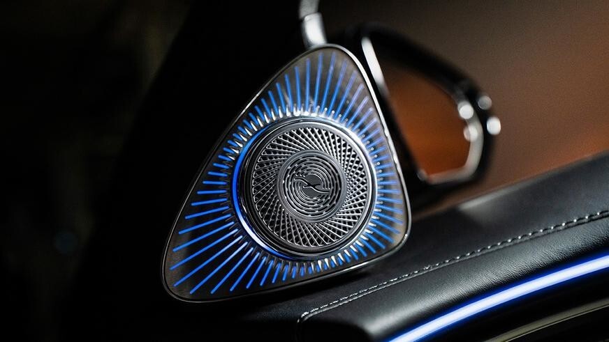 Mercedes представил обновлённый S-Class