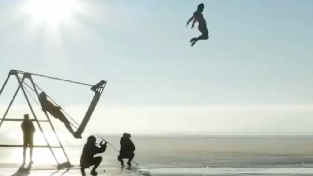 Мороз не помеха: жизнь и развлечения на Байкале зимой