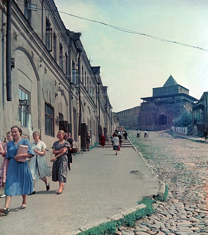 Улица, ведущая к Кремлю в городе Горький 