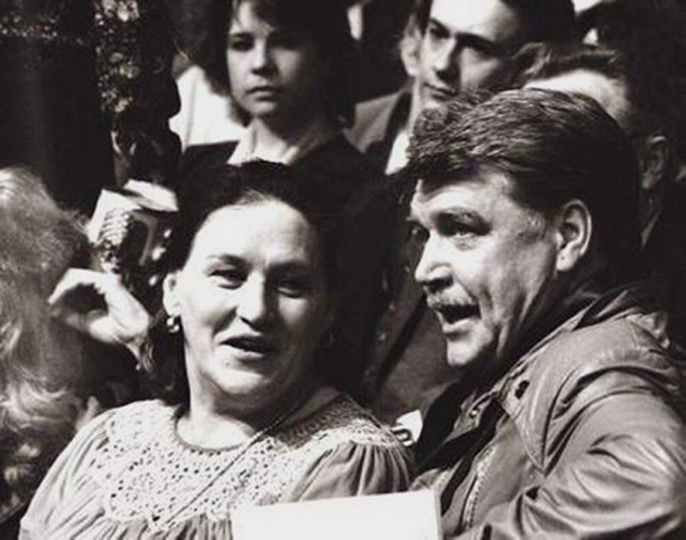 Нонна Мордюкова, Всеволод Ларионов, Татьяна Догилева и Олег Меньшиков.