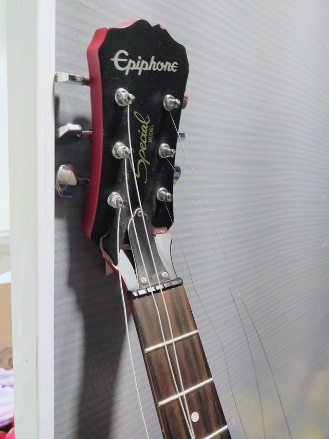 10. «Я случайно опрокинул стенд…»