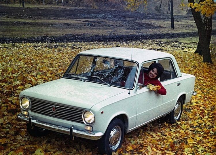 Ушедшая эпоха в рекламе автомобилей