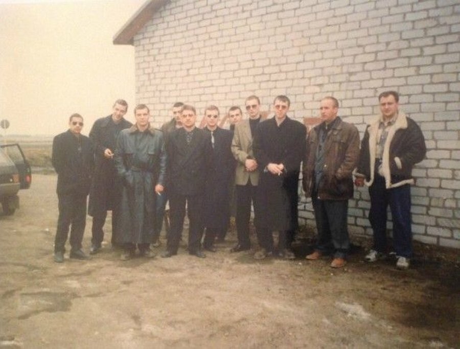 Самарская бригада "Махно" на похоронах смотрящего за Бузулуком, вторая половина 90-х.