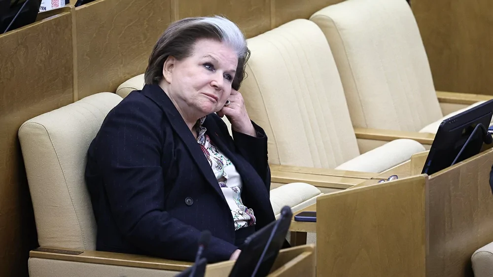 Письма с просьбой пойти на новый срок от людей получала?