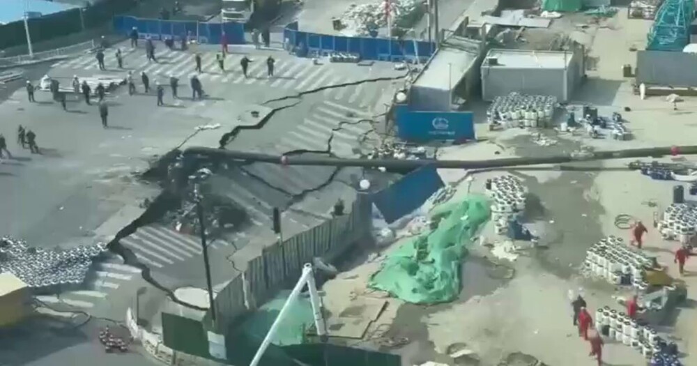 Масштабный провал грунта в Китае