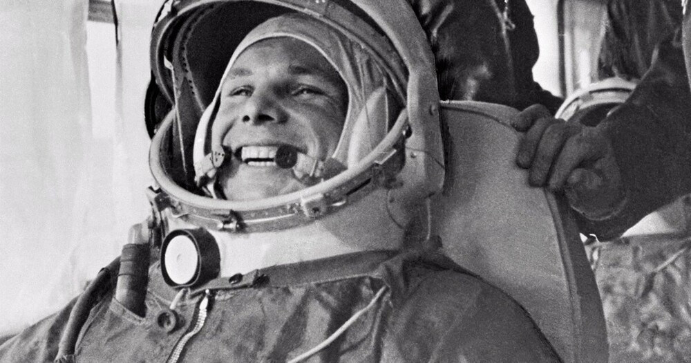 12 апреля — первый полёт человека в космос