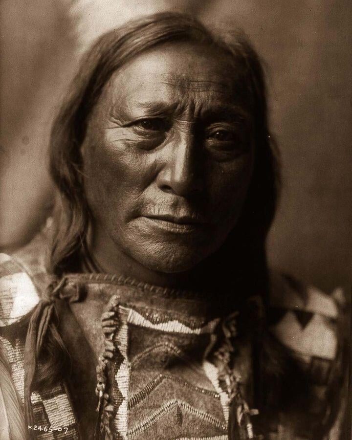 1. Портрет мужчины из индейского племени Брюле, 1907 год