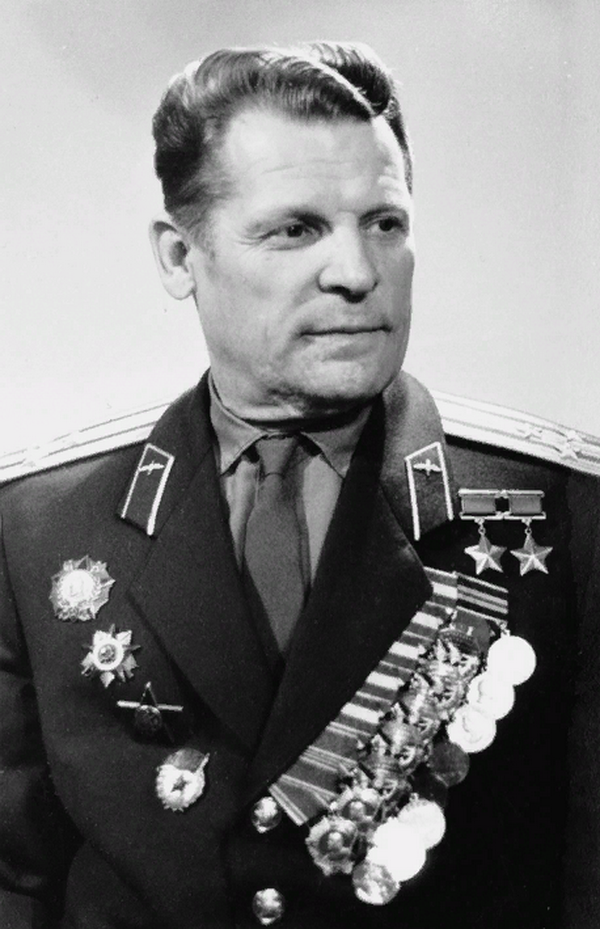 Люди из стали. Алексей Семёнович Смирнов