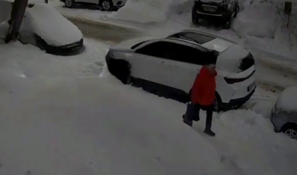 Пермячка  пострадала из-за упавшего с&nbsp;крыши снега