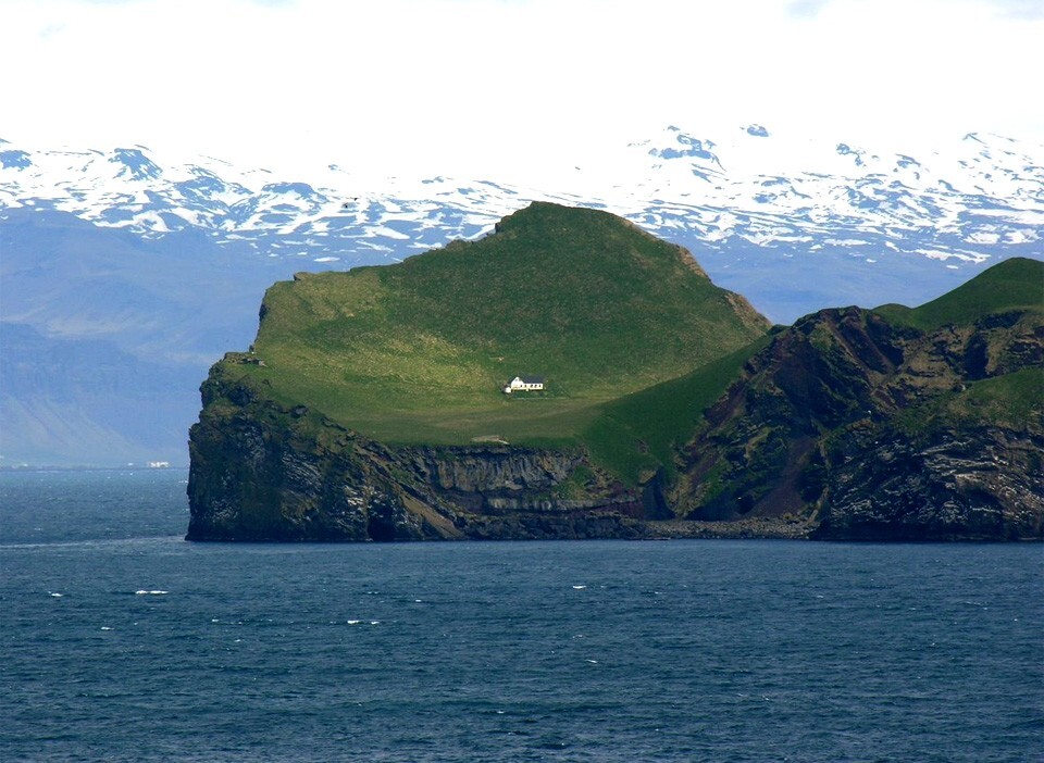Самый одинокий дом в мире. Фото-неизвестно