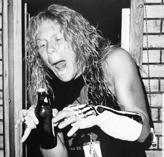 Metallica: Жизнь после смерти, демоны Хэтфилда