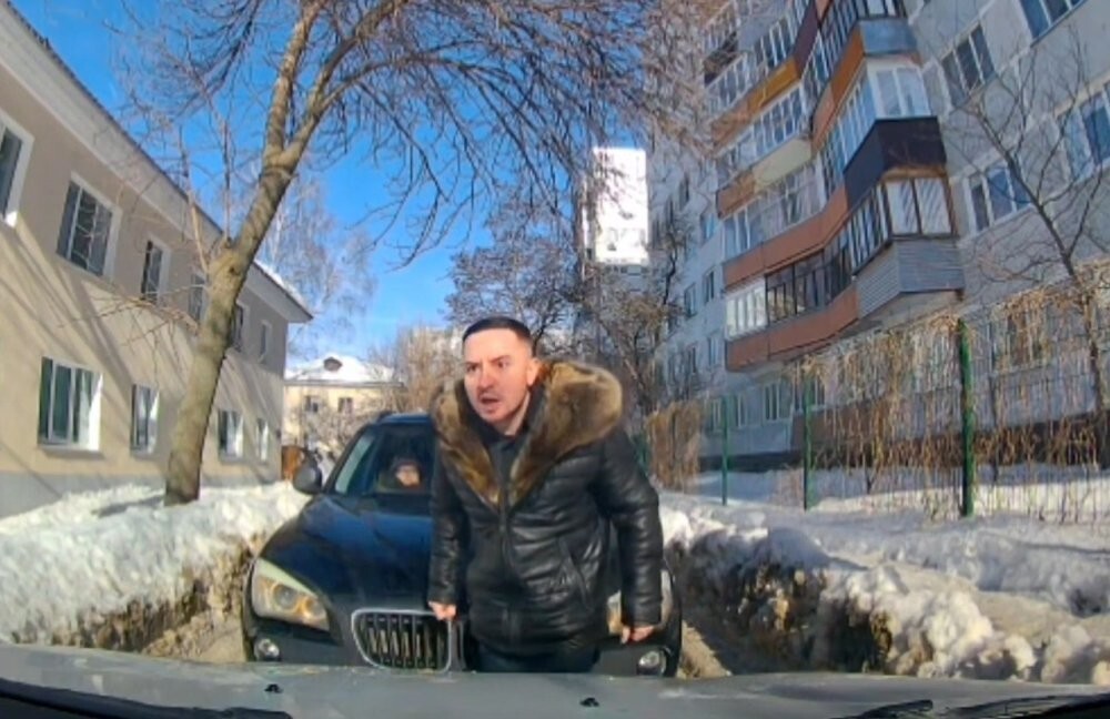 Яркий представитель на BMW
