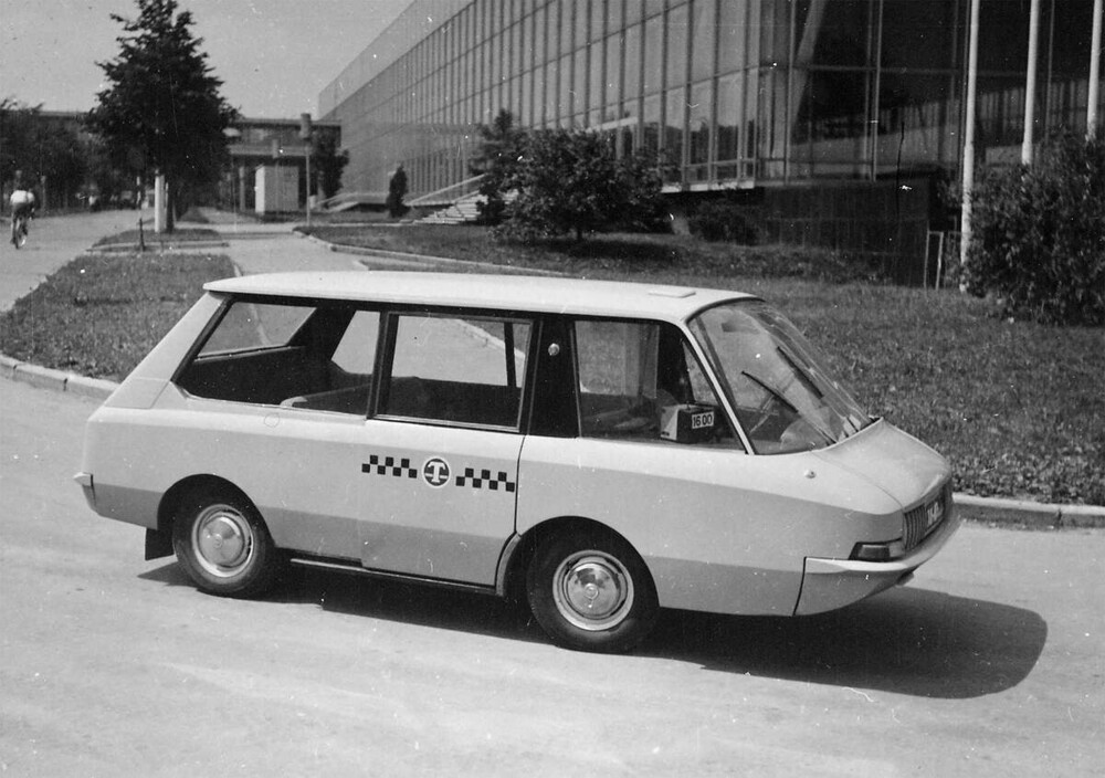 Экспериментальное такси ВНИИТЭ ПТ в парке Сокольники.