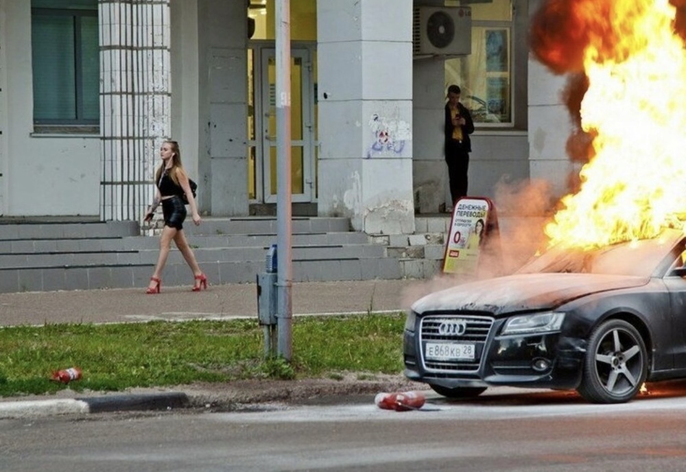 Железные нервы: 16 фото, доказывающих, что спокойствие — это суперсила Железные нервы: 16 фото, доказывающих, что спокойствие — это суперсила выдержка, спокойствие, самообладание, эмоции, жизненные ситуации, приколы, фото, подборка, реакция, стресс, юмор, не паникуй, крутость