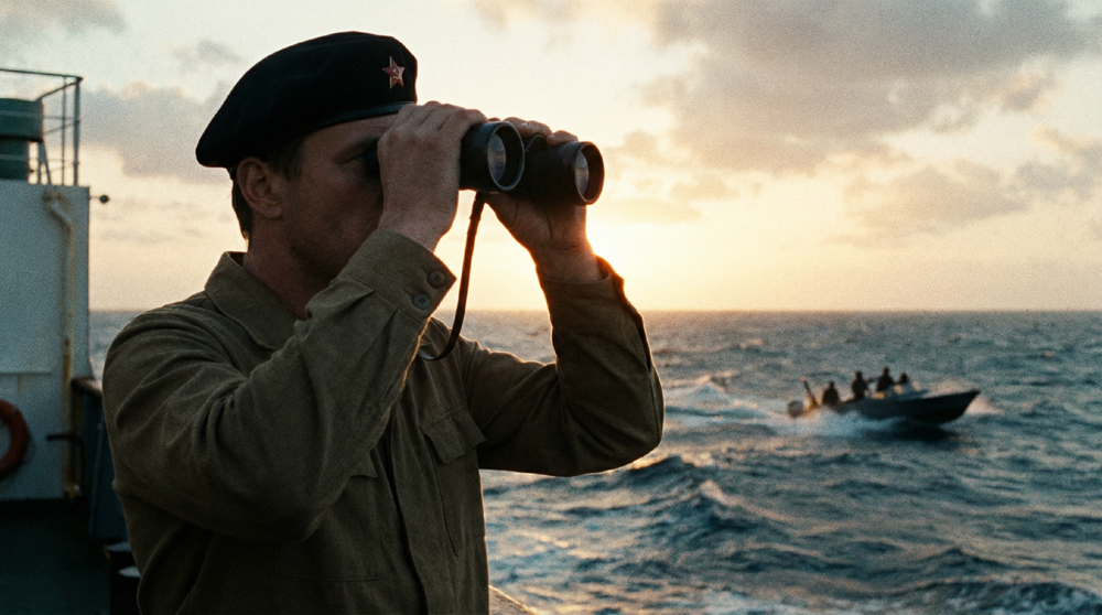 Красный флаг — табу для пиратов: как СССР защитил свои корабли ссср, история, флот, пираты, малаккский пролив, 8-я эскадра, суда-ловушки, адмирал горшков, морпехи, защита судов, индийский океан, сомалийские пираты