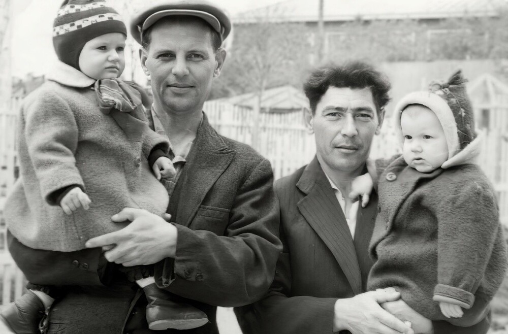 Город у вулканов: Петропавловск-Камчатский на старых фотографиях петропавловск-камчатский, старые фотографии, история камчатки, ретро снимки, владислав микоша, всеволод тарасевич, владимир носов, советские фотографии, авачинская бухта, день рыбака, порт, 1934 год, 1979 год, архивные фото, камчатские рыбаки, краеведение, ссср, дальний восток, город у вулканов