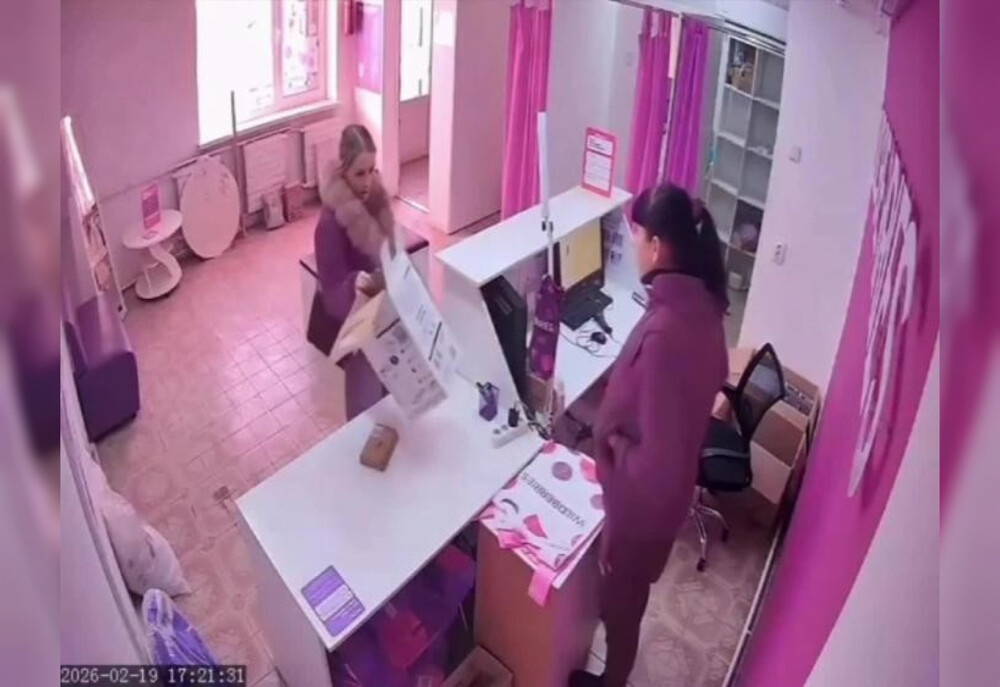 В Подмосковье клиентка устроила скандал в ПВЗ из-за коробок от товара