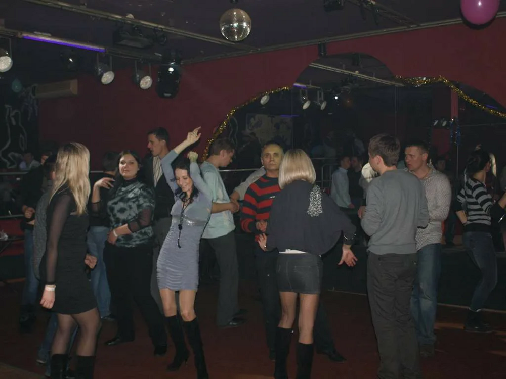 В ночном клубе