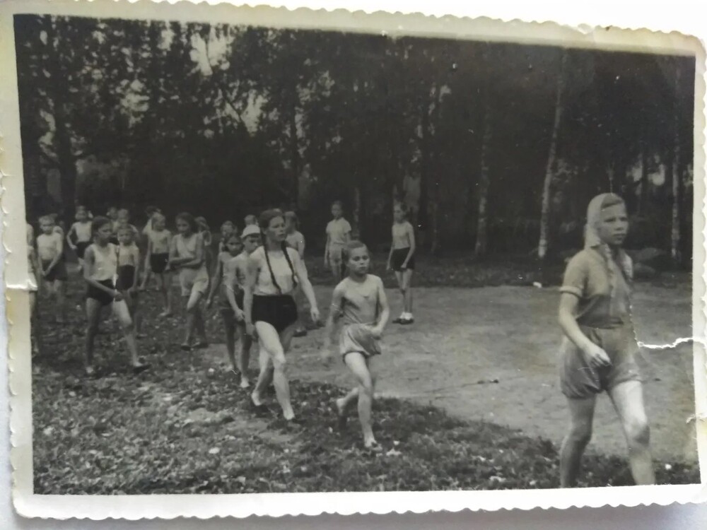 Наше счастливое детство-1