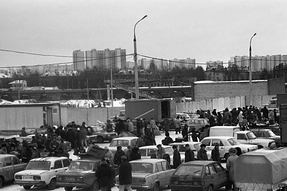 Авторынок в Солнцево. 1993 год