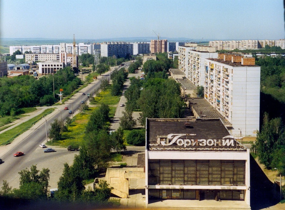 Сызрань. Кинотеатр "Горизонт". Монгора. 1997–1998 гг. Из личного архива Александра Тарасова