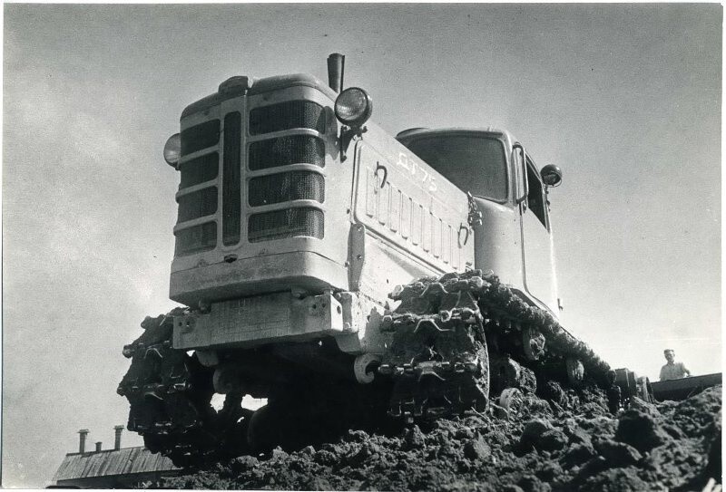 Сеятель И. Е. Окунев. Автор: Аркадий Шишкин.