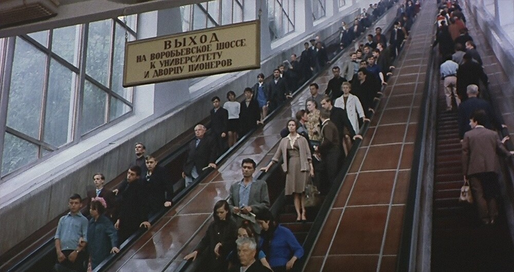 Эскалаторная галерея на Ленинских (ныне - Воробьёвы) горах в Москве
