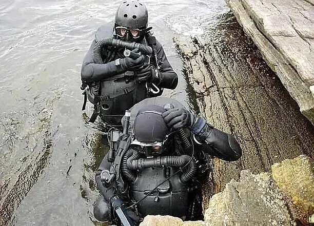 ИСТОРИЯ БОЕВЫХ ПЛОВЦОВ ВМФ СССР И РОССИИ