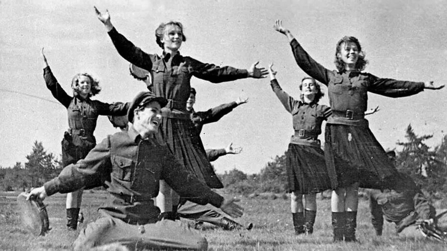 Красноармейская пляска 1944 год 