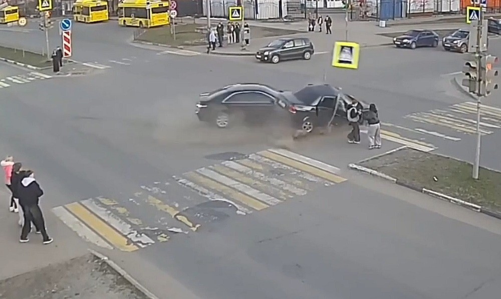 Второй день рождения у пешеходов