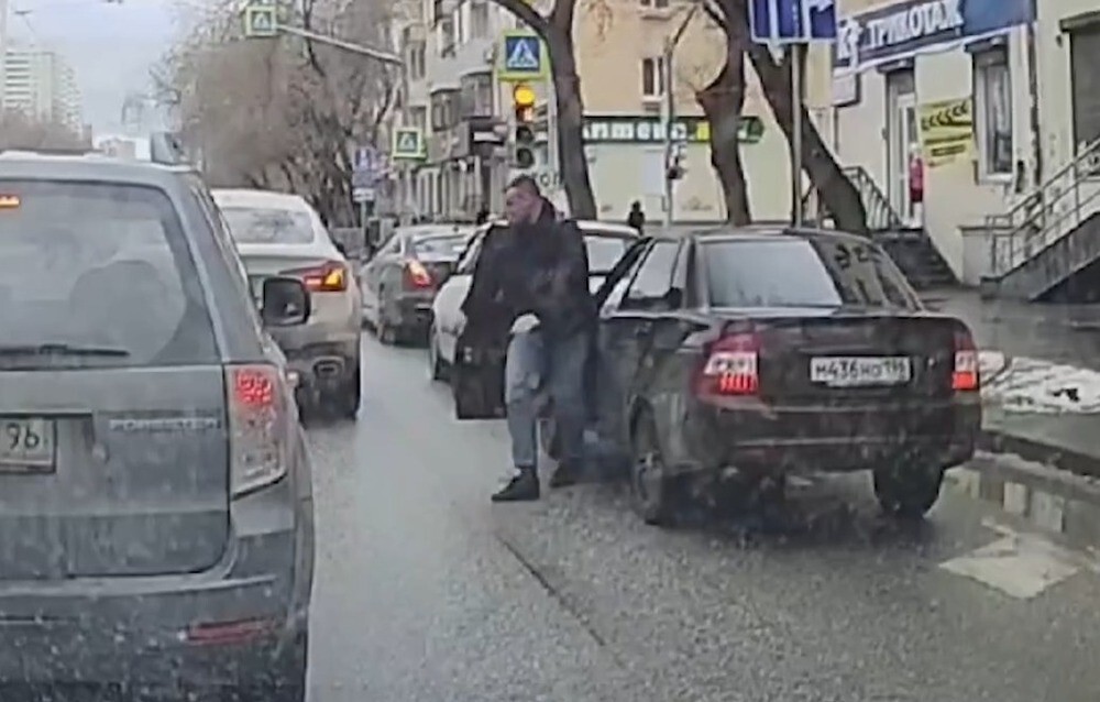 Дорожные разборки с нокаутом