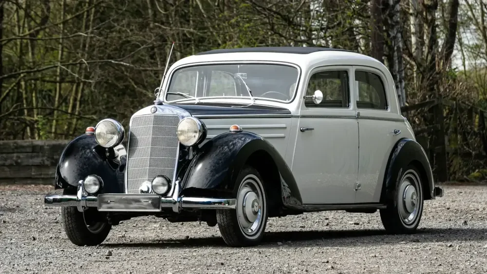 76-летний Mercedes, который возил Мэрилин Монро, уйдёт с молотка